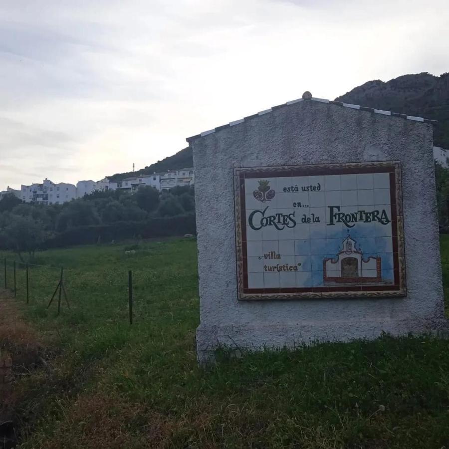 Pension La Sierra Cortes de la Frontera Exterior foto